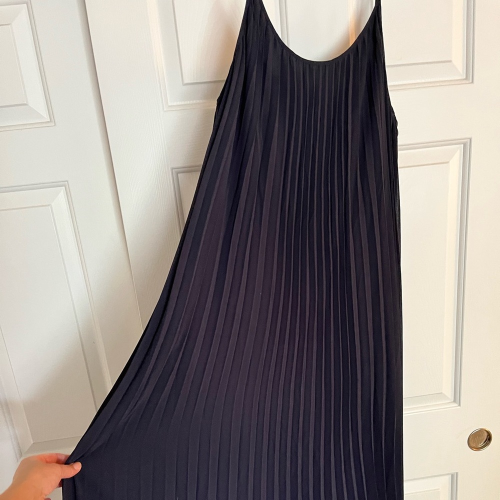 Navy blue long pleated dress